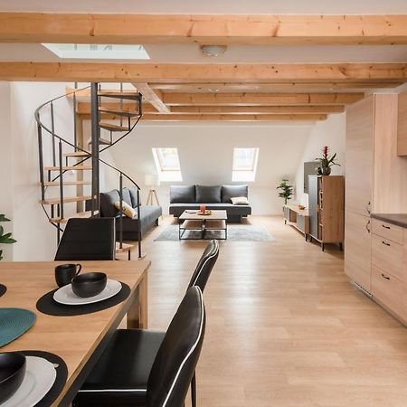 Ayni Apartman Semily Dış mekan fotoğraf