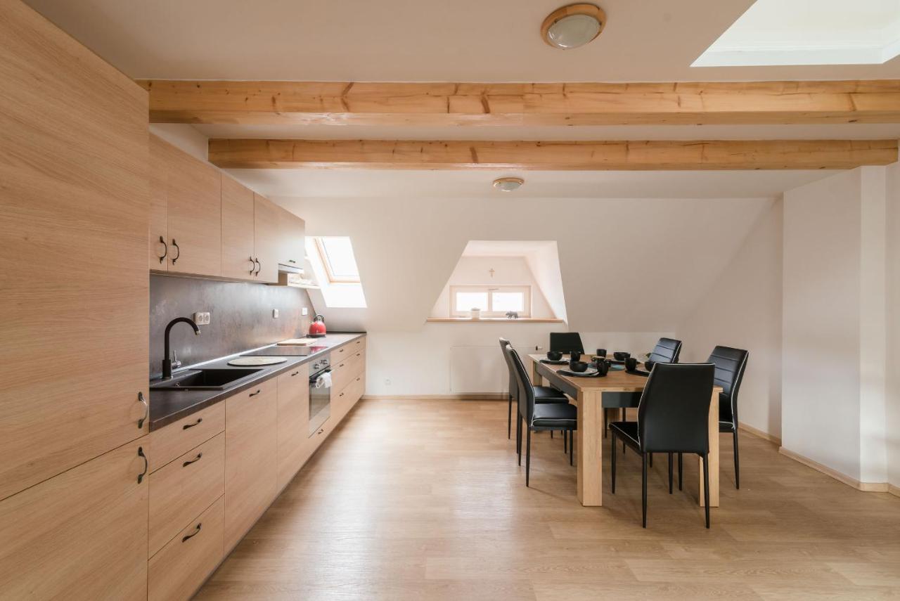 Ayni Apartman Semily Dış mekan fotoğraf